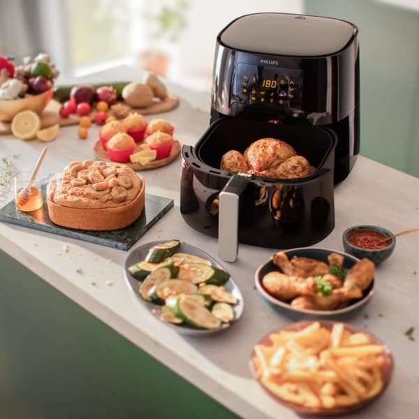 Philips Airfryer XL Oliefri frituregryde 3000 HD9270/70. 1.2 kg. Rapid Air-teknologi. 7 forudberegninger. sort