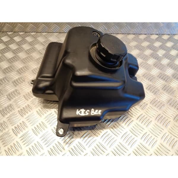 bensintank skoter peugeot 50 kisbee 4 takt- USED