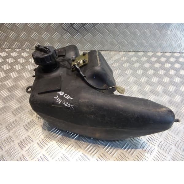 bränsletank + skotermätare suzuki 125 ue- USED