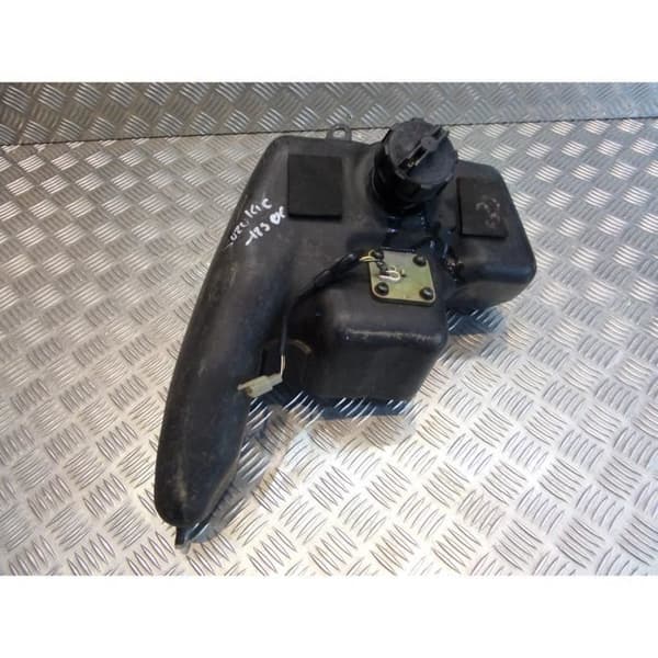 bränsletank + skotermätare suzuki 125 ue- USED