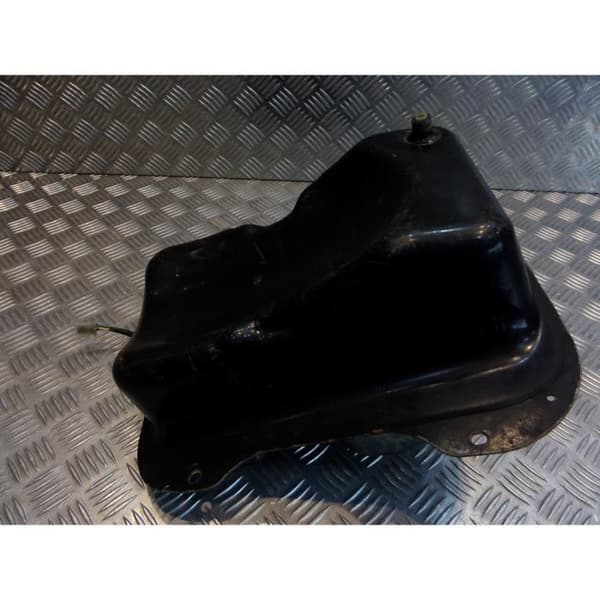 bränsletank + skotermätare honda 125 150 sh- USED