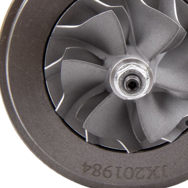 TD03L4 Turboahdinpatruuna, seosteräksinen rakenne, laakerityyppi, yhteensopiva Ford Transit MK7:n kanssa