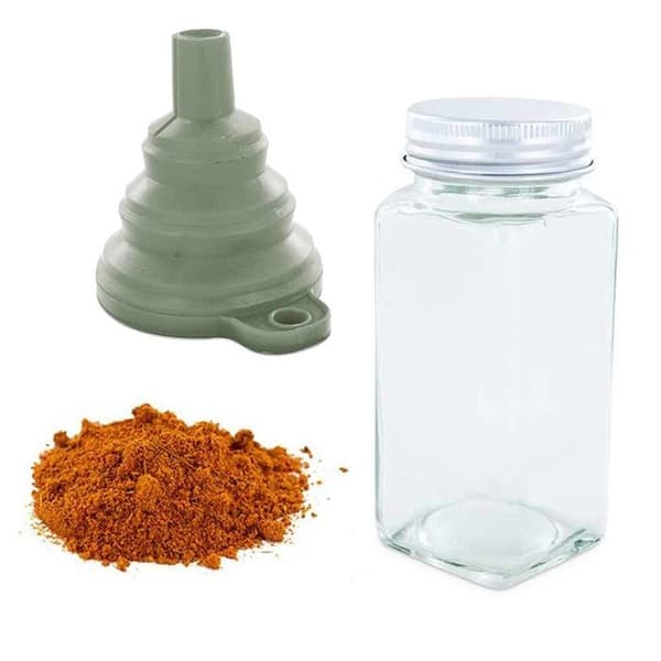 Kryddflaska i pulverform + tratt + chili con carne 40 g