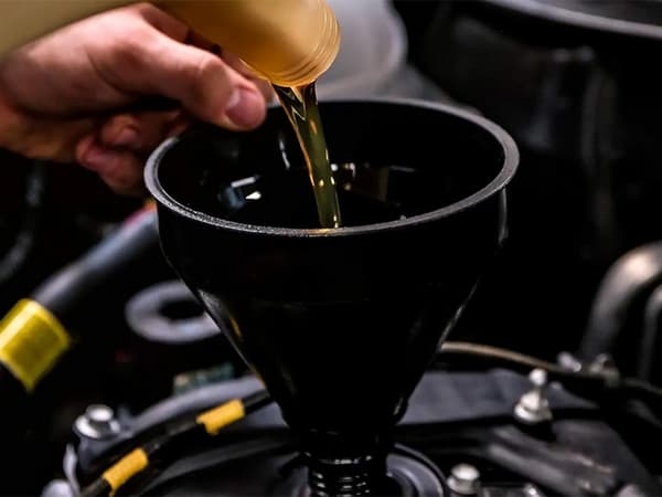 Bränsletratt / Bensintratt - Tratt till bilen
