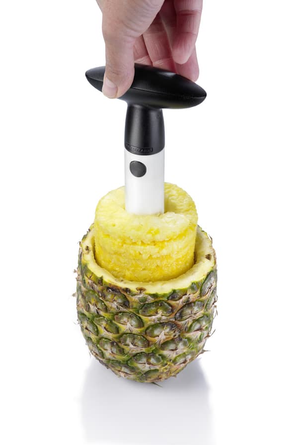 Pineapple slicer