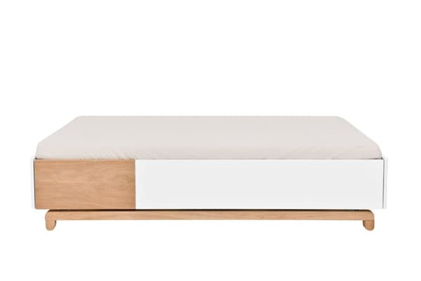 Nomi barnsäng/ juniorsäng 70x140 med låda
