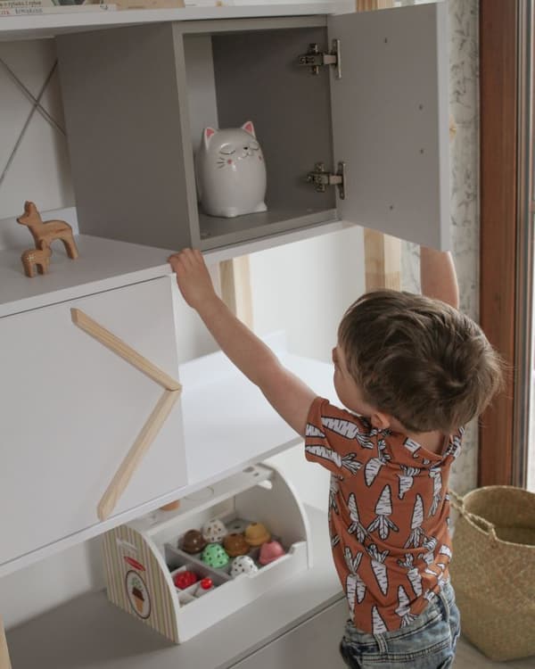 Barnbokhylla med låda och justerbara hyllor – Vit, grå eller furu – Väggmonterbar – 190 cm hög, Pinette