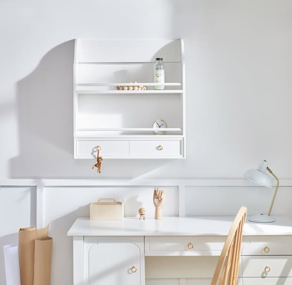 Royal Wall Shelf White - Lasten hylly, jossa on laatikko ja turvallinen reuna