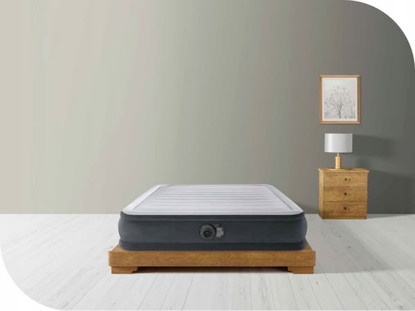 Luftmadrass Comfort-Plush Helmadrass 137 x 191 x 33 cm med inbyggd kompressor #67768