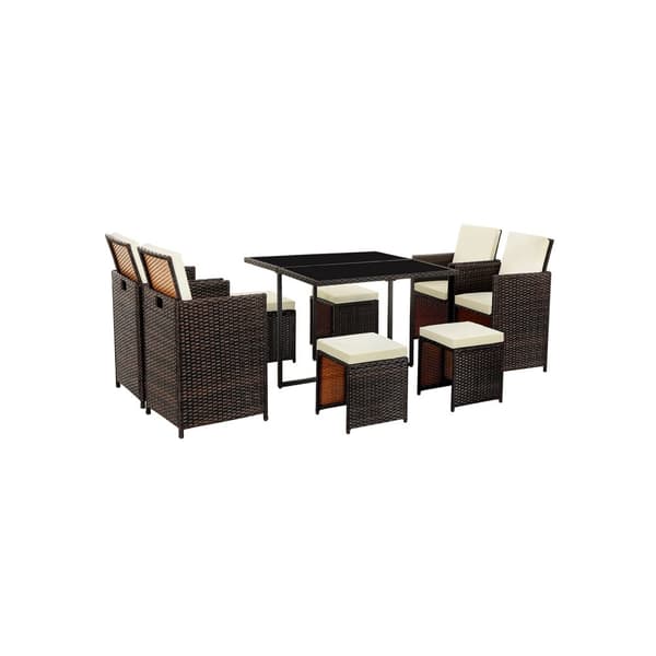 Hagem�belsett laget av brun-beige polyrattan