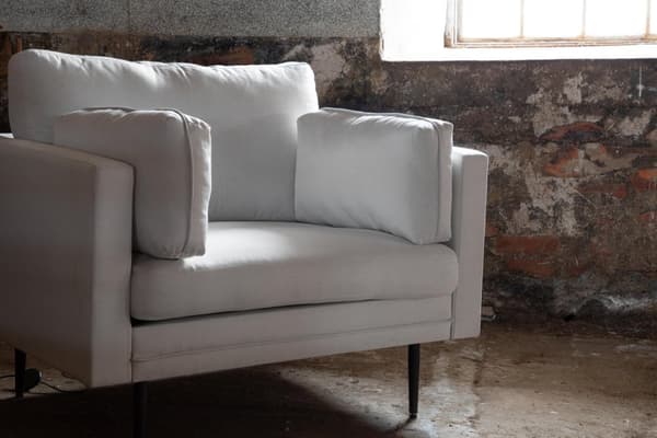 FURNLUX FÅTÖLJ BOM VIT & SVART 110CM
