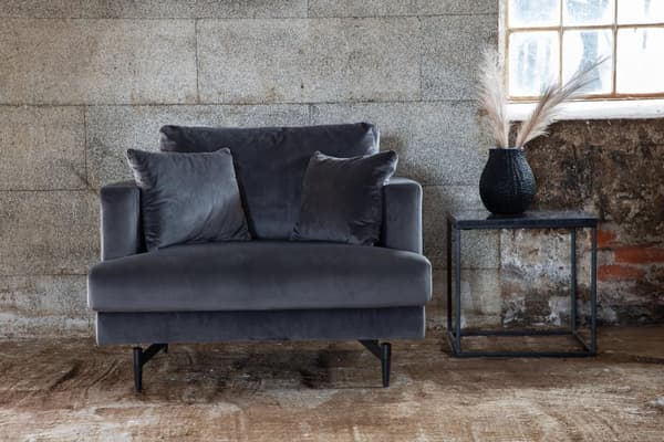 FURNLUX FÅTÖLJ SOFIA MÖRKGRÅ & SVART 104CM