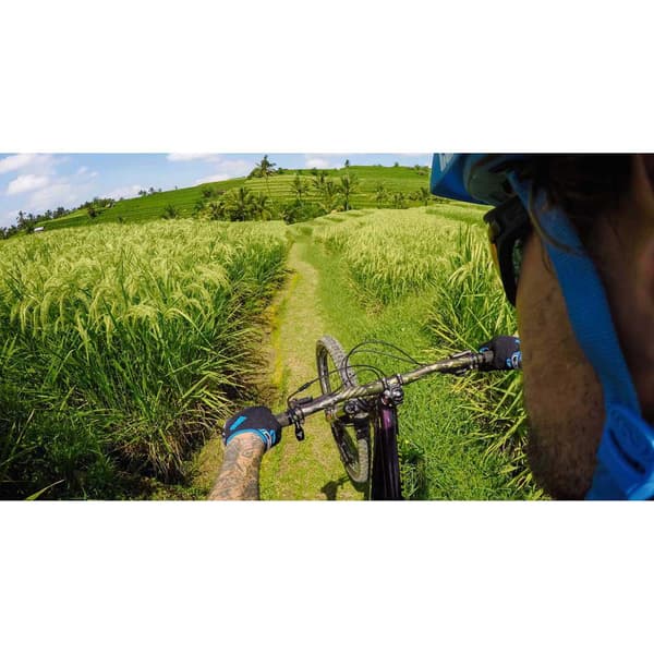 Gopro Hjelm Foran Og På Siden Sort