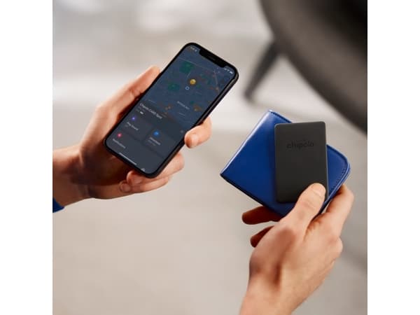 Chipolo CARD Spot - Trådløst sikkerhetsmerke for mobiltelefon, nettbrett - nesten svart