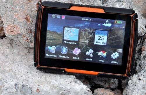 Vattentät och tålig GPS till Motorcykel med 4GB inbyggt minne + MicroSD