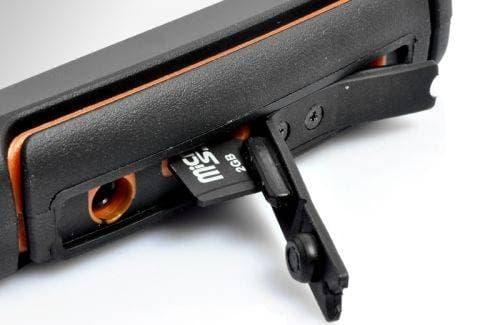 Vattentät och tålig GPS till Motorcykel med 4GB inbyggt minne + MicroSD