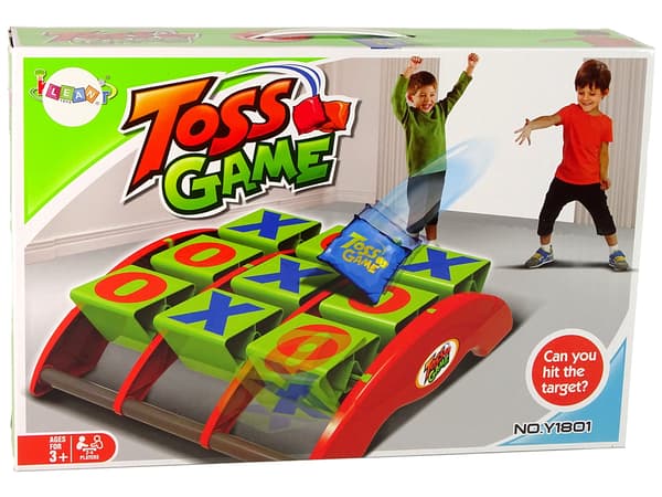 Arcade-peli Tic-Tac-Toe -heitto maaliin