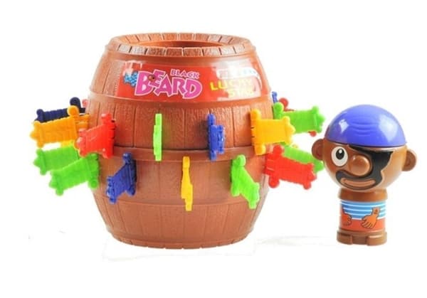 Spil Poke the Pirate Pop-up Pirate 24 Daggers