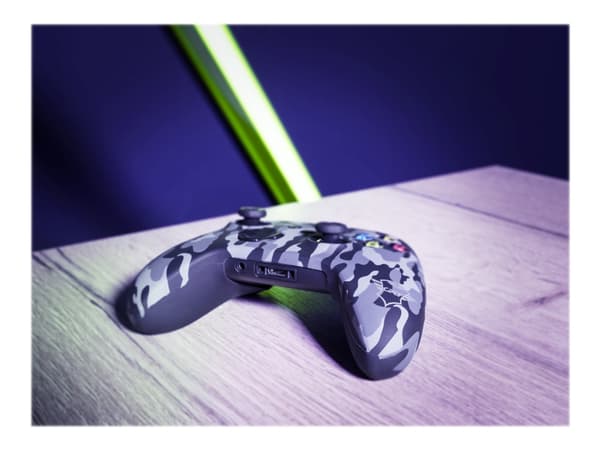 Trust Gaming GXT 749K - Beskyttelsesmuffe for spillkonsollkontroller - silikon - svart camo - for Microsoft Xbox Series X, S