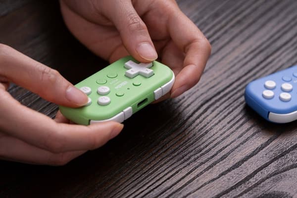 8BitDo Micro Bluetooth Gamepad, Green, Switch / Android / Raspberry Pi