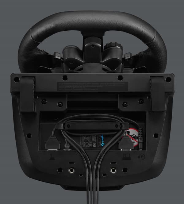 Logitech G923 TRUEFORCE Racing Wheel (PS5/PS4/PC)