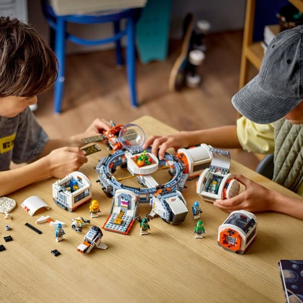 LEGO City Space 60433  - Modulaarinen avaruusasema