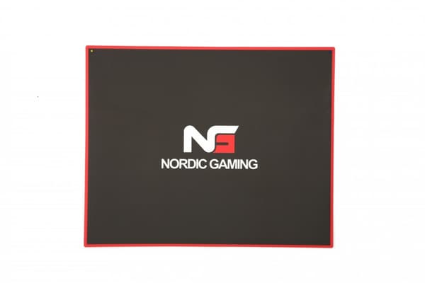 Nordic Gaming Guardian Golvmatta - Svart/röd