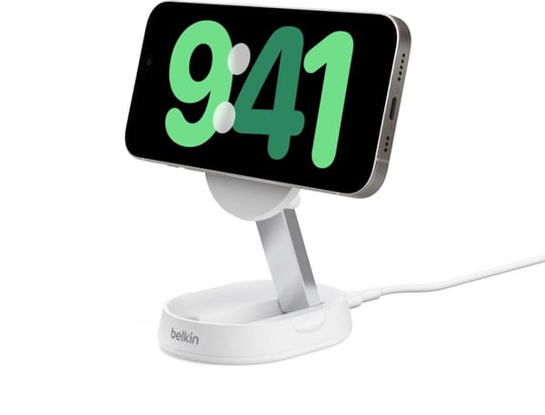 Belkin BoostCharge Pro sammenleggbar Qi2-ladeplate, hvit