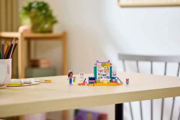 LEGO Gabbys dukkehus 10795 - Pyssel med Boxcar