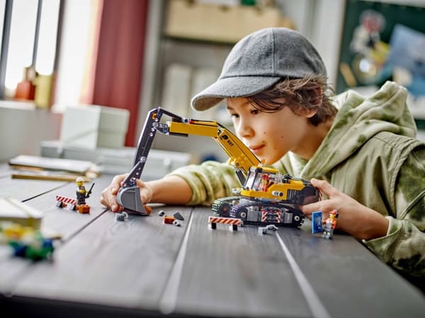 LEGO City Store kjøretøy 60420 - Gul anleggsgravemaskin