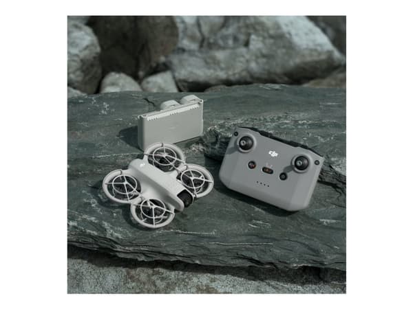 DJI Neo Fly More Combo, 4 rotors, 12 MP, 3840 x 2880 pixels, 16 m/s, 1435 mAh, Black, White