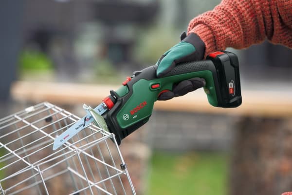 Bosch Keo 18 akku-kædesav, med 2,0 Ah batteri