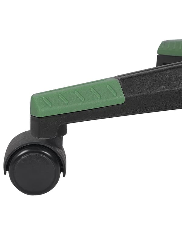 Gamingstol Svart Grön Konstläder Justerbara Armstöd och Höjd Fotstöd Modern design