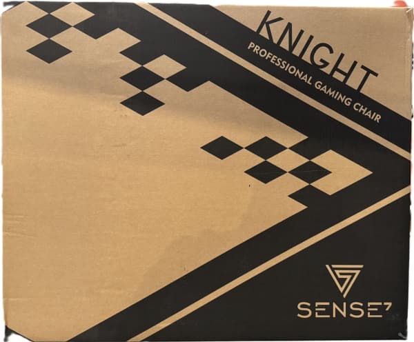 Knight sort-grå