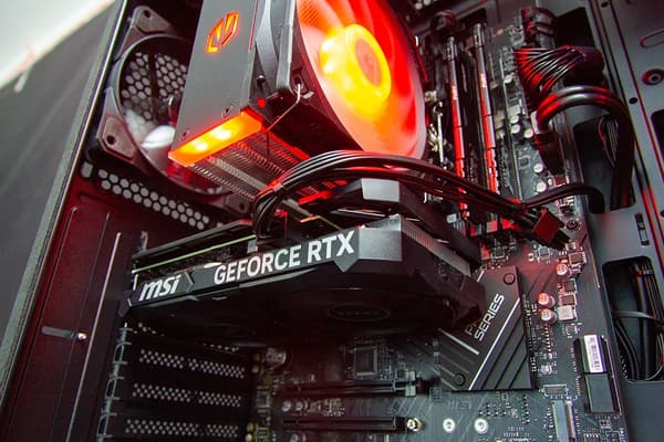 HAL3000 Master Gamer Pro / Intel i5-14400F/ 32GB/ RTX 4060 Ti/ 1TB PCIe4 SSD/ WiFi/ W11