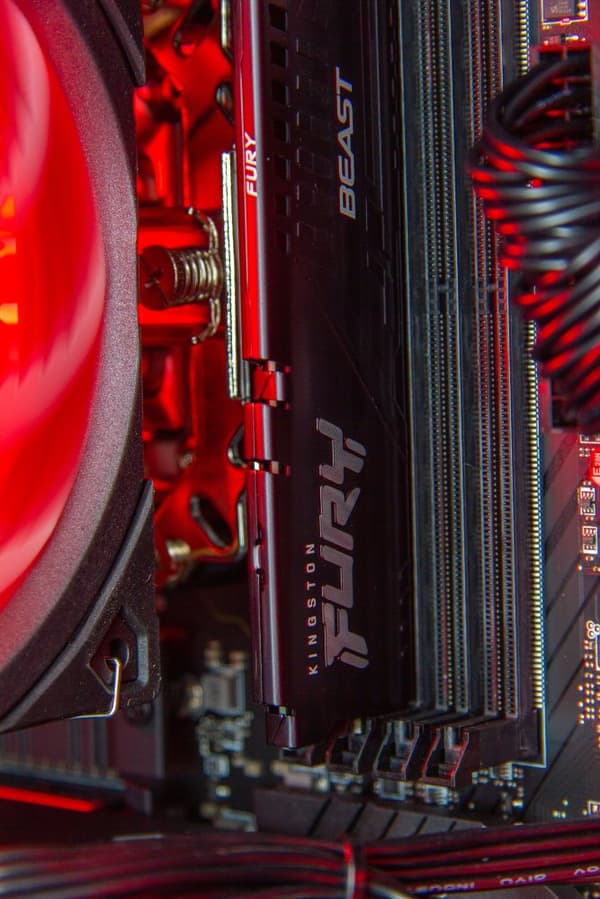 HAL3000 MČR Finale Pro 4060 Ti 16G / AMD Ryzen 5 7600/ 16GB DDR5/ RTX 4060 Ti 16G/ 1TB PCIe SSD/ WiFi/ W11