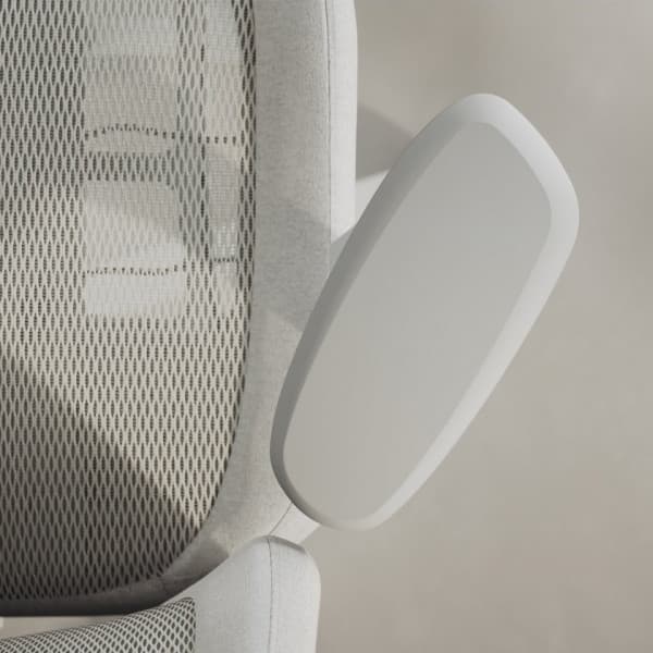 Fractal Design Refine Mesh Light -spelstol, ljus