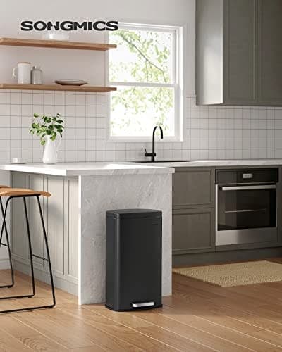 SONGMICS Kökskärl 30L, med pedal, mjukstängande lock, stål, svart