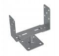 Miniatyrbillede 1 af 2: Stolpefod skruet fast til beton 0-200x200 mm