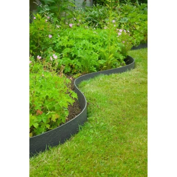 Nature-puutarhan reunus 0,12 x 12 m 5 mm musta 446388