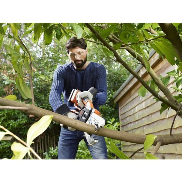 Grensax - Black & Decker - GKC1000L - 18V - 2 Ah - 15 cm