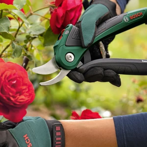Bosch EasyPrune akkukäyttöiset oksasakset - Power Assist -teknologia - vihreä