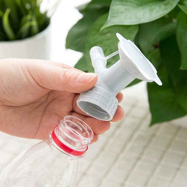 2 in 1 muovinen sprinklerisuutin kukkajuottopullolle