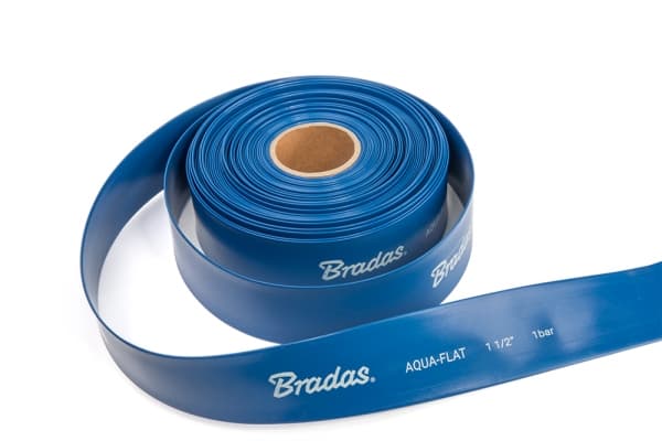 Set med 2 produkter. Flatslange AQUA - FLAT PE / EVA i sett med slangeklemme WP1 - 1 "- 30m