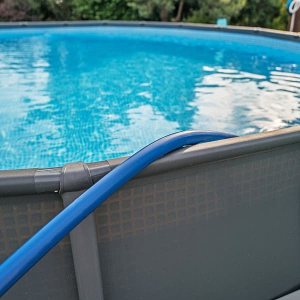 Set med 4 produkter. Flatslange AQUA - FLAT PE / EVA i sett med slangeklemme WP1 - 1 "- 10m