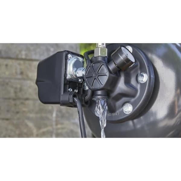 GARDENA Booster set 3700/4 – 800W – Max flöde 3700l/h & max tryck 4,1bar – Utökad garanti 5 år (9023-20)