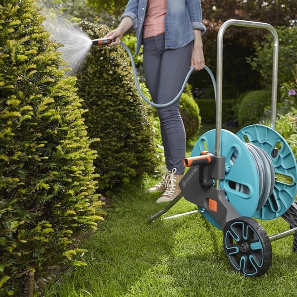 Gardena slangupprullare på hjul CleverRoll M utrustad (1/2") 13 mm 30 m