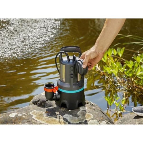 GARDENA 16000 laddat vattenevakueringspump - 450W - Max flöde 16000l/h & max tryck 0,7bar - 5 års garanti