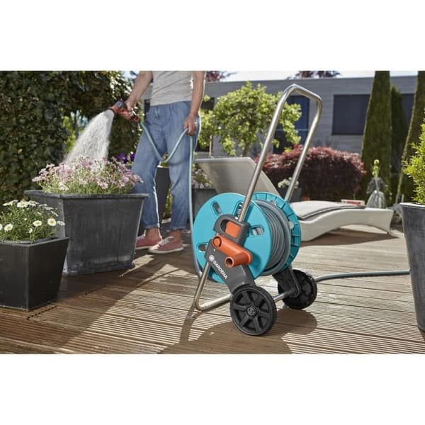GARDENA CleverRoll S slangdispenser på hjul - Längd 20m - Ø13mm - med lans, kopplingar, kranmunstycke (18502-35)