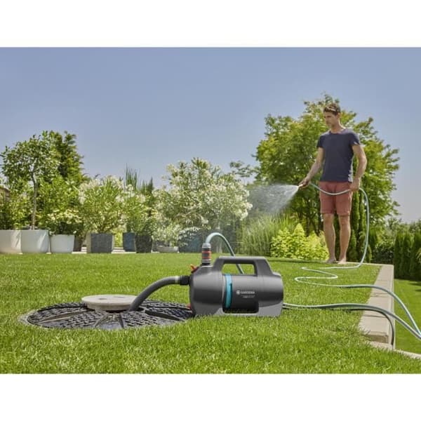 Ytbevattningspump - GARDENA - 4100 Tyst - Effekt 550 W - Max flöde. 4100 l/h